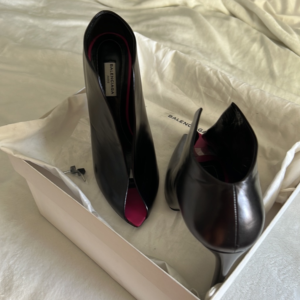 Balenciaga Open Ankle Bootie (Sandal Pelle S.Cuoio) 39+ Paris (9.5 Us)